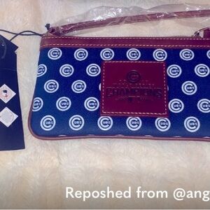 Dooney & Bourke Chicago Cubs Wristlet 2016 World Series Champions NWT